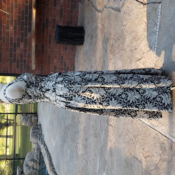 Renaissance Rococo damask corset gown - Picture 8 of 12